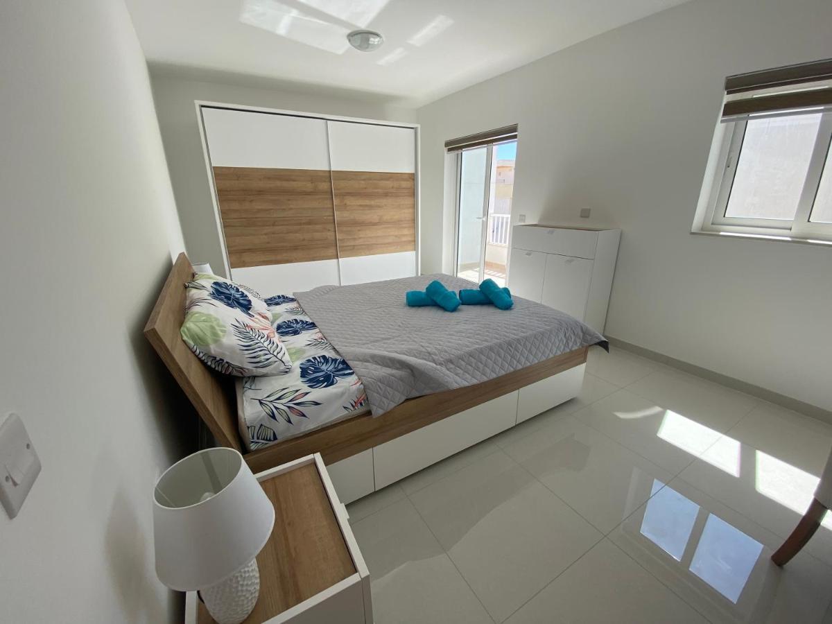 Sunshine Apartments Mellieha - Modern Two Bedroom Penthouse With Terrace Εξωτερικό φωτογραφία